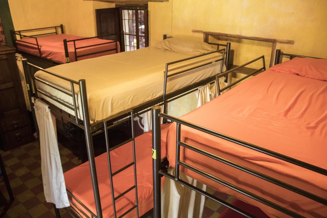 Split Hostel Antigua Eksteriør billede