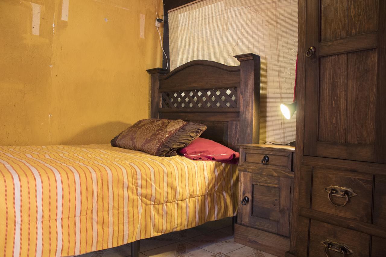 Split Hostel Antigua Eksteriør billede