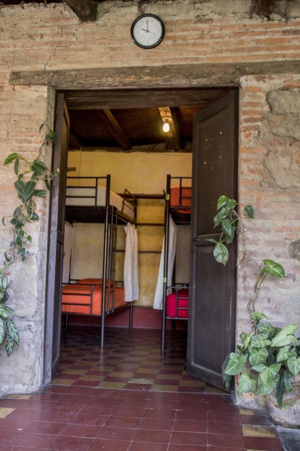 Split Hostel Antigua Eksteriør billede
