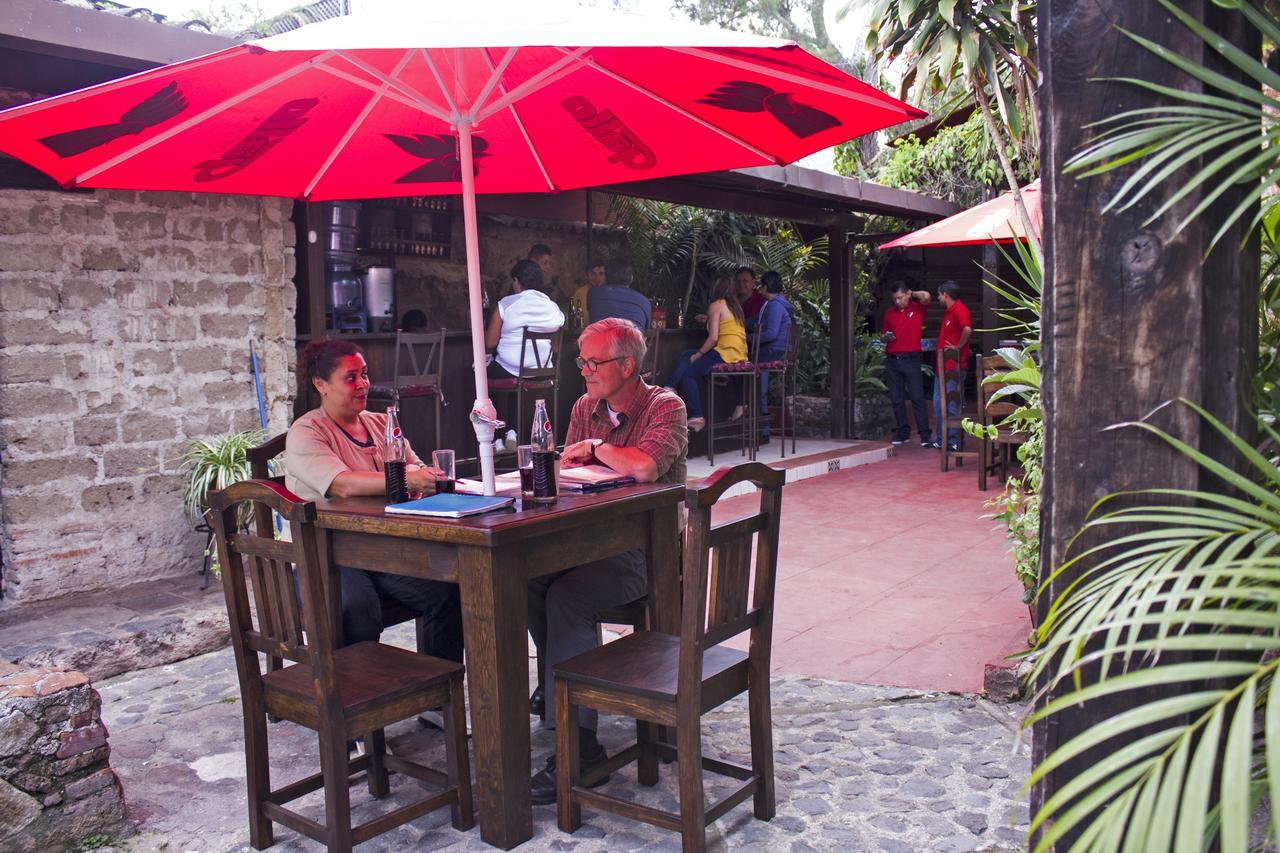 Split Hostel Antigua Eksteriør billede